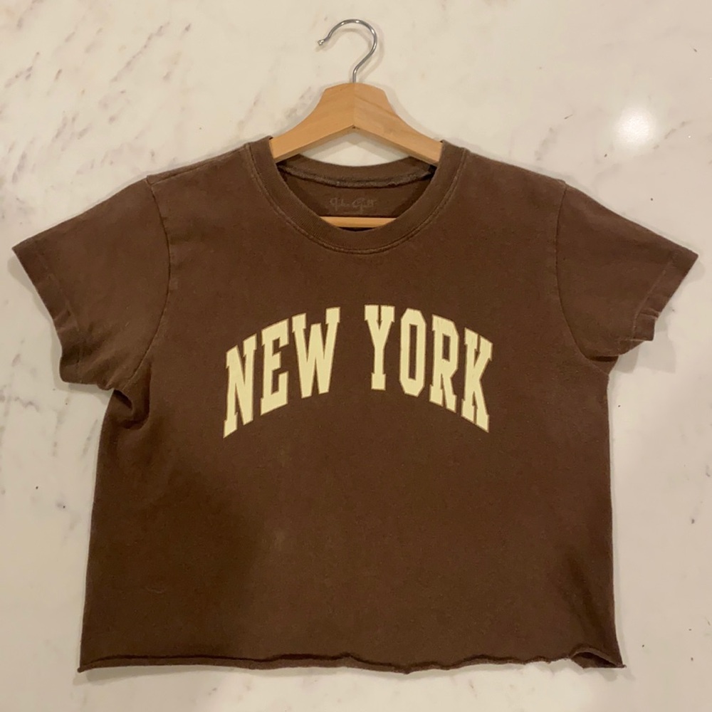 Brandy Melville cropped tee
